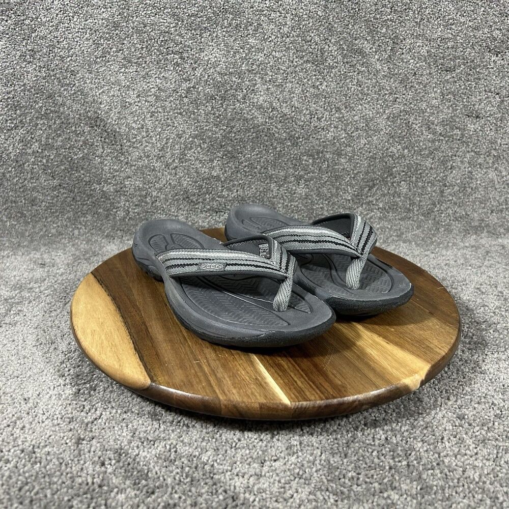 KEEN Kona Women's Size 6 Gray Outdoor Beach Water Thong Flip Flops Sandals Used
